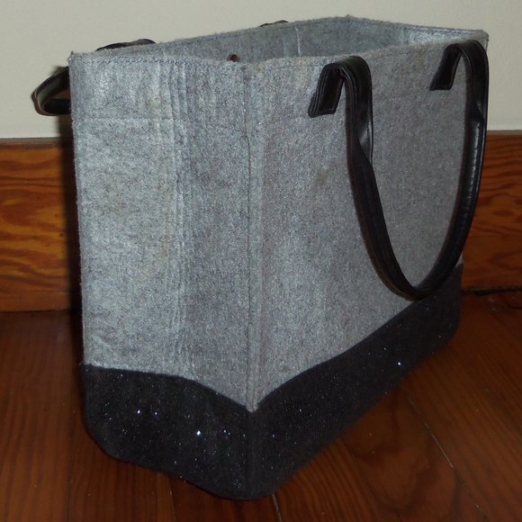 Yankee Candle Handbags - Structured Tote Bag w/ Magnetic Closure